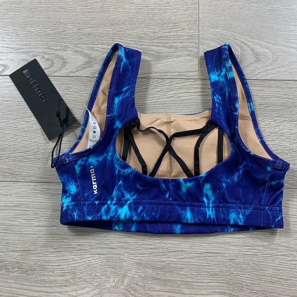 Karma Yoga Evelyn Printed Blue Sports Bra - Picture 3 of 8